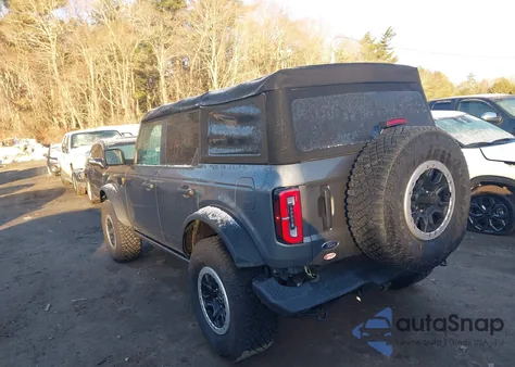 2022 Ford Bronco Badlands z USA, uszkodzony, nr VIN 1FMEE5DP5NLB38663